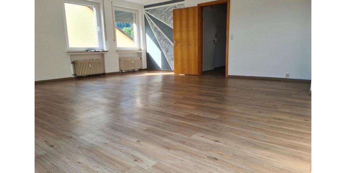 Dachgeschoßwohnung Bad Driburg - 2 Zimmer, 61 m&sup2;, 395&euro; | Angebot:25257669