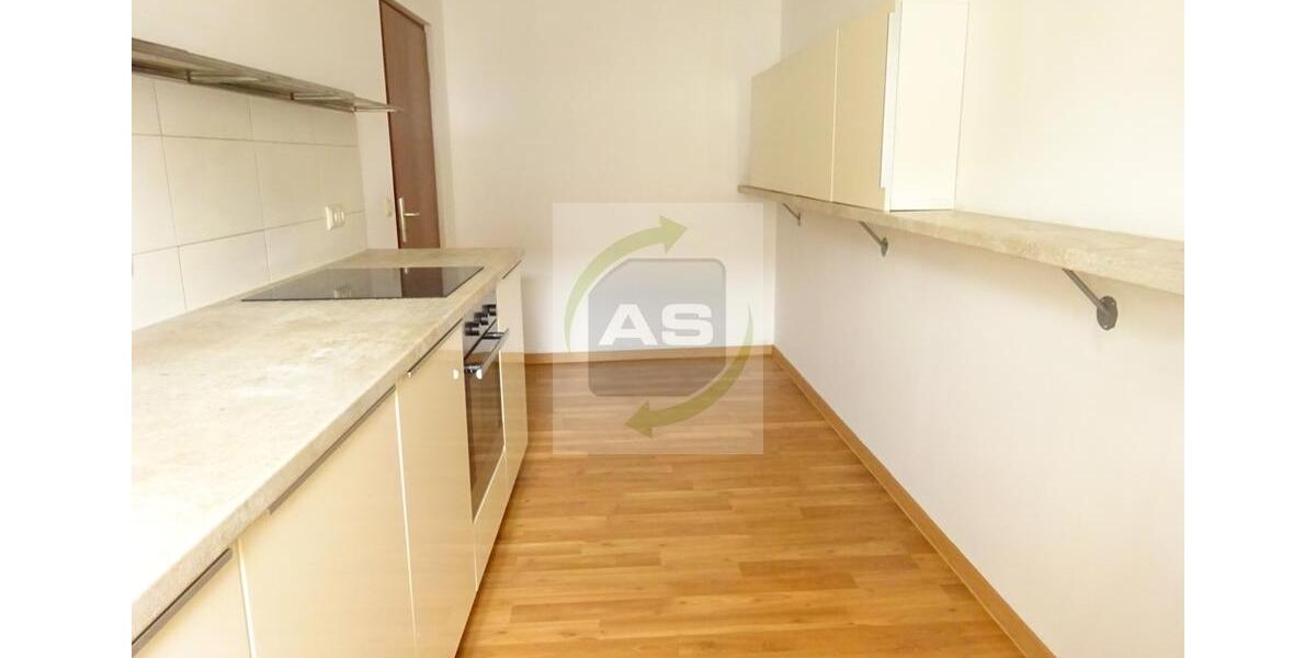 Dachgeschoßwohnung Zwickau - 2 Zimmer, 63 m&sup2;, 340&euro; | Angebot:25902812