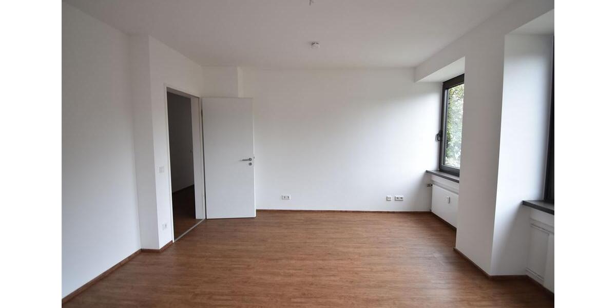 Etagenwohnung Düsseldorf Stadtbezirk 2 - 3 Zimmer, 106 m&sup2;, 1.600&euro; | Angebot:23373800