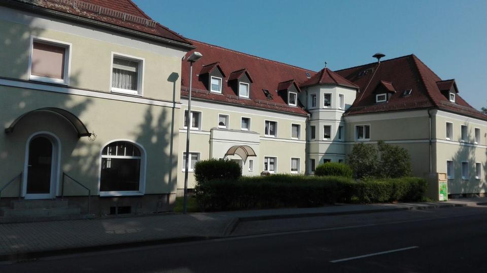 3-RaumWohnung, 1.Obergeschoß, auf Wunsch mit Gartenanteil, Gößnitz