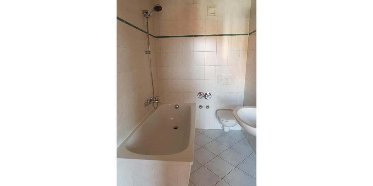 Etagenwohnung Heilbad Heiligenstadt - 2 Zimmer, 72 m&sup2;, 560&euro; | Angebot:24839427