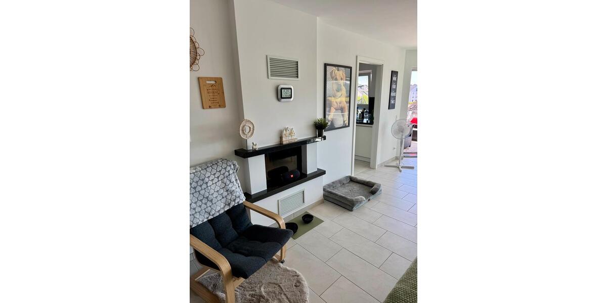Etagenwohnung Idstein - 3 Zimmer, 90 m&sup2;, 1.250&euro; | Angebot:26649783