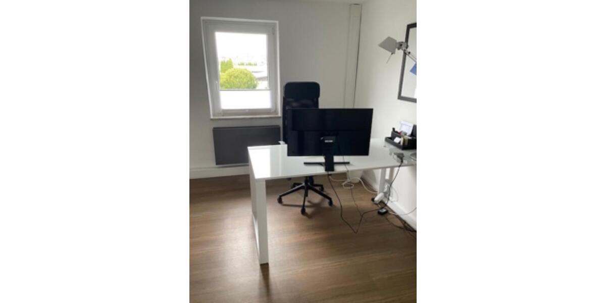 Einfamilienhaus Schwülper - 8 Zimmer, 230 m&sup2;, 2.000&euro; | Angebot:26364965