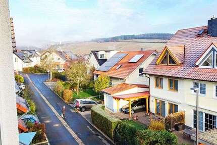 Haus Kiedrich - 5 Zimmer, 153 m&sup2;, 2.800&euro; | Angebot:27039895
