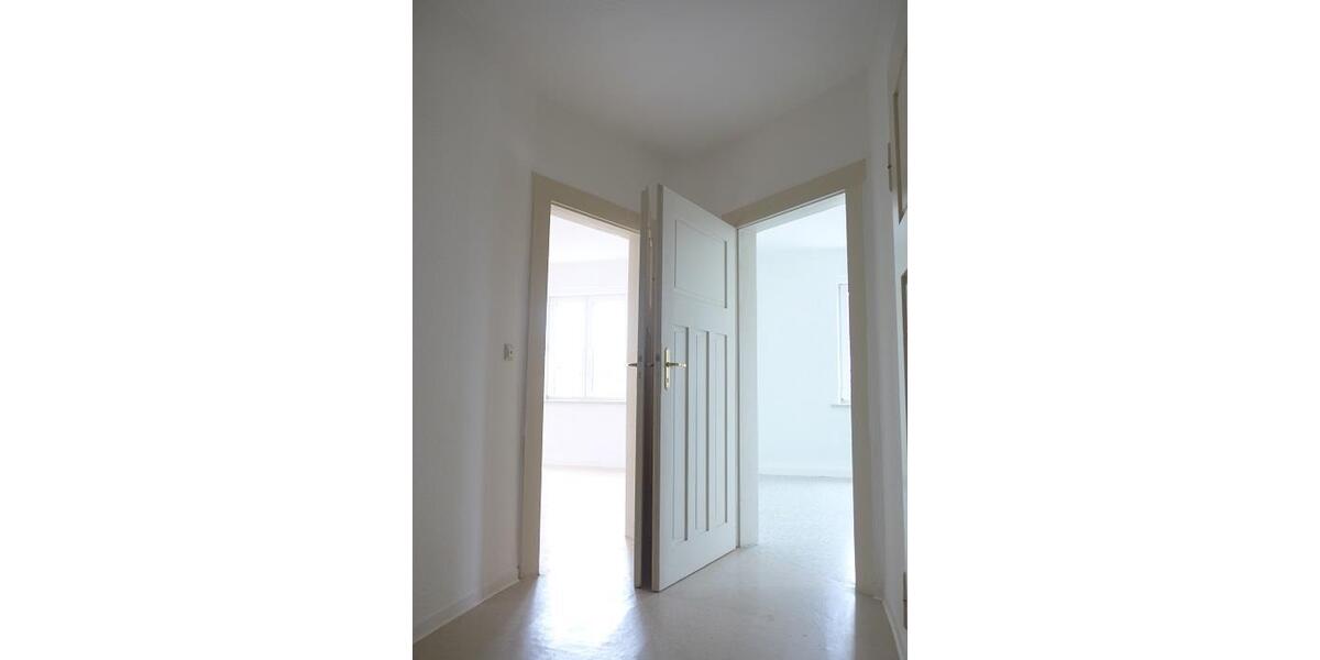 Etagenwohnung Burgstädt - 3 Zimmer, 60 m&sup2;, 300&euro; | Angebot:14851314