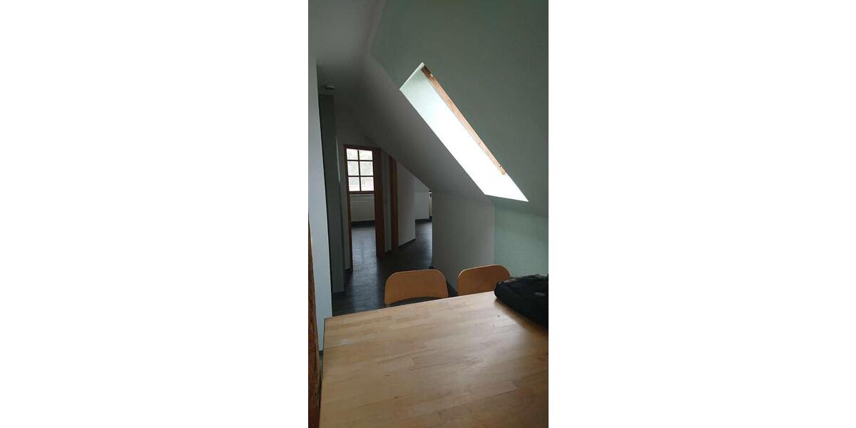 Dachgeschoßwohnung Meiningen - 2 Zimmer, 42 m&sup2;, 350&euro; | Angebot:26426101