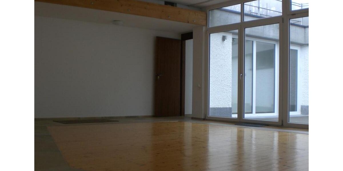 Erdgeschoßwohnung Niederstetten - 2 Zimmer, 96 m&sup2;, 660&euro; | Angebot:24345673