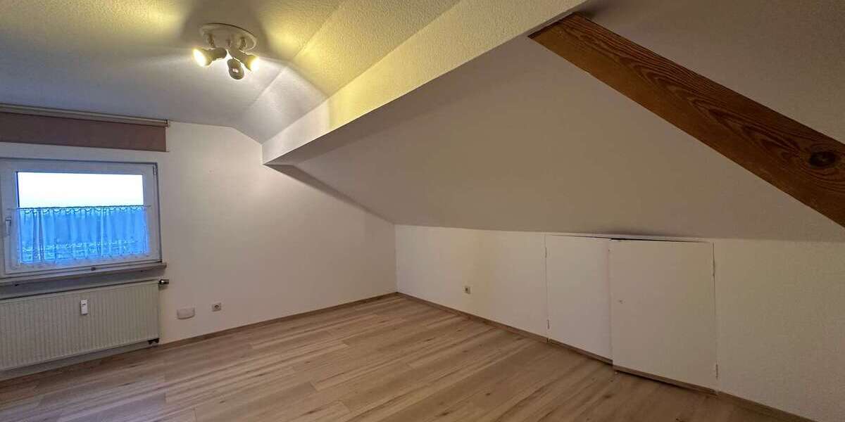 Etagenwohnung Fürth Atzenhof - 2 Zimmer, 51 m&sup2;, 410&euro; | Angebot:25542165