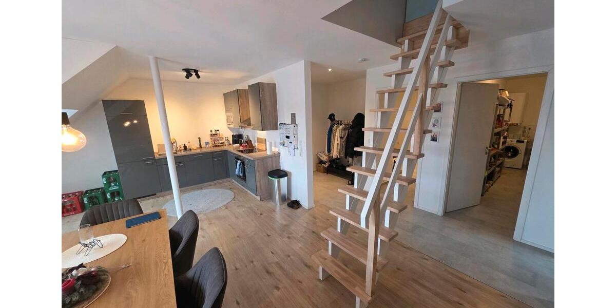 Exclusive Neubau 3,5 Zi. Wohnung, Dachg. + Galerie, großer Balkon 4 zimmer