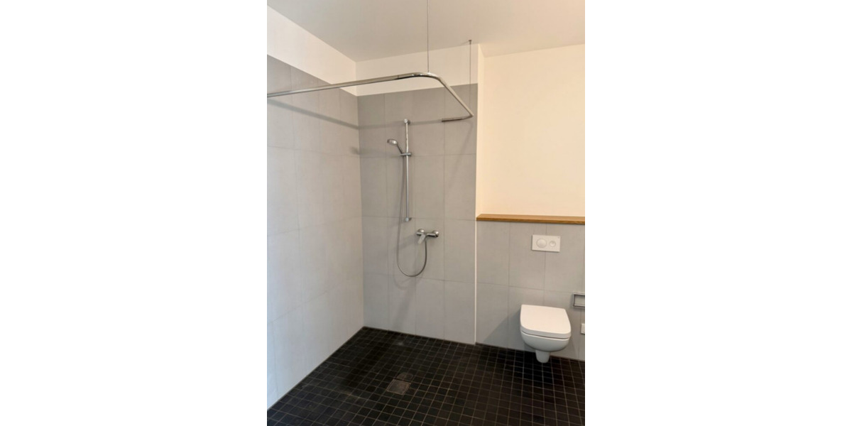 Etagenwohnung Hannover - 3 Zimmer, 81 m&sup2;, 1.375&euro; | Angebot:24801223