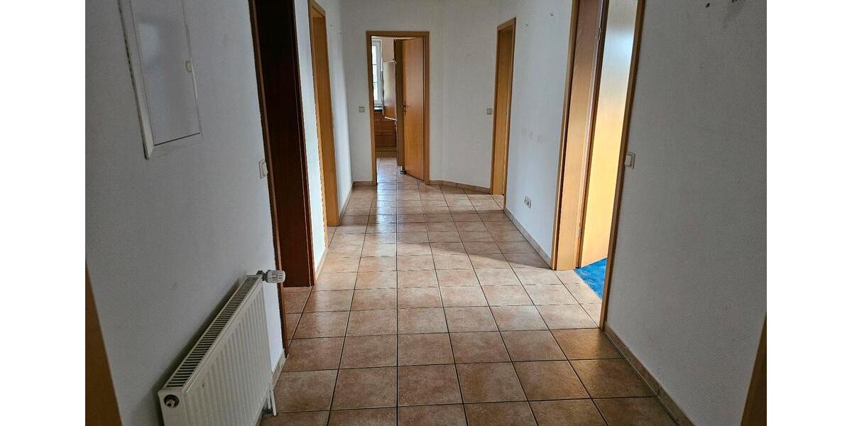 Dachgeschoßwohnung Gnarrenburg - 3 Zimmer, 93 m&sup2;, 650&euro; | Angebot:23837561