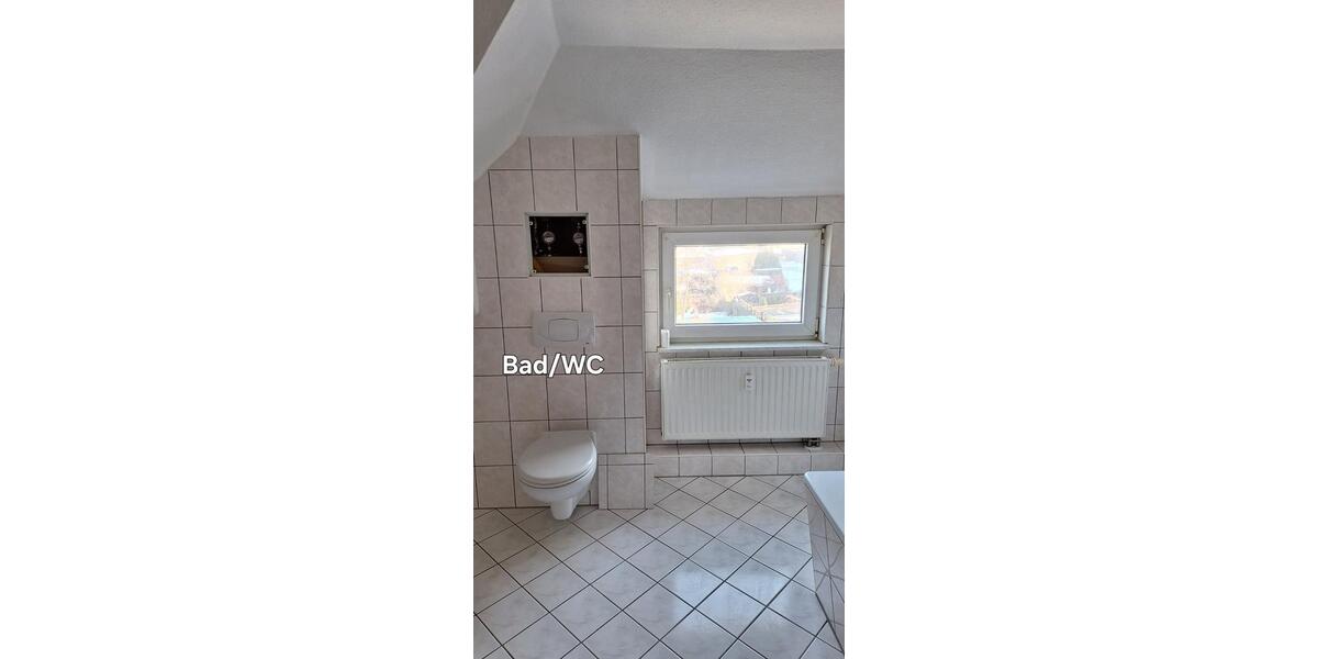 Dachgeschoßwohnung Hohenstein-Ernstthal Ernstthal - 3 Zimmer, 54 m&sup2;, 320&euro; | Angebot:24793879