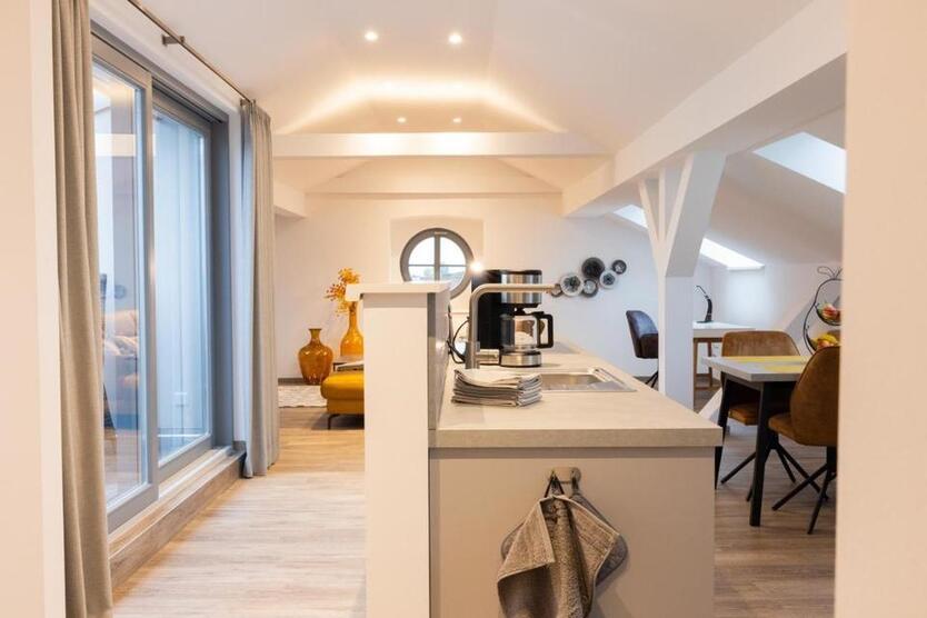 2-Zimmer-Loft mit Balkon & Top-Ausstattung
