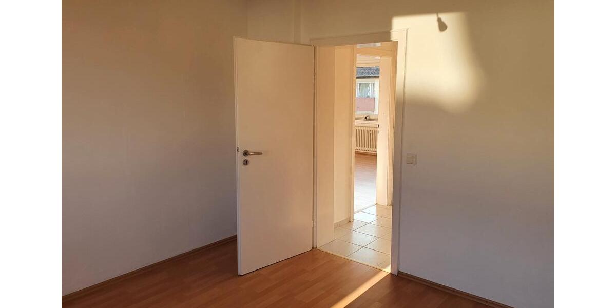 Etagenwohnung Hameln Kernstadt - 3 Zimmer, 75 m&sup2;, 476&euro; | Angebot:26645737