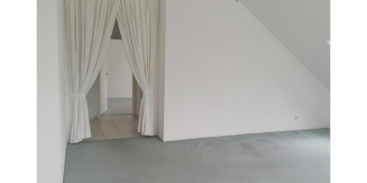 Terrassenwohnung Gröbenzell - 3 Zimmer, 103 m&sup2;, 1.800&euro; | Angebot:24522977