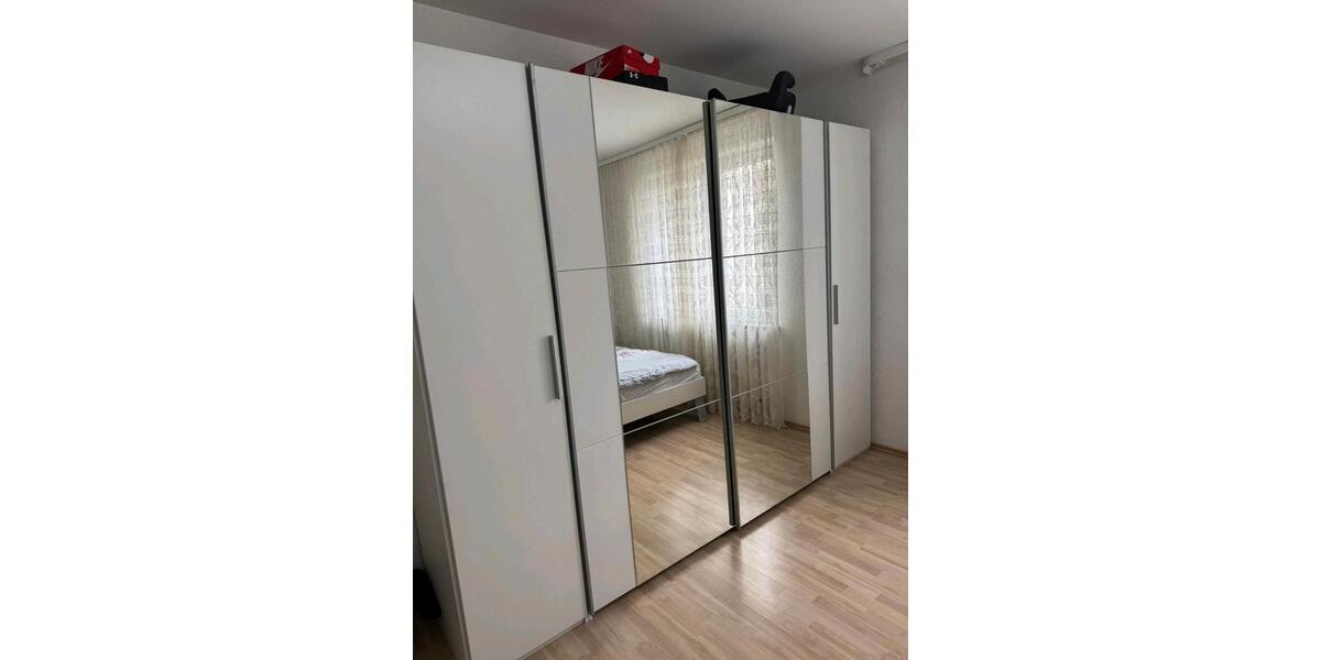 Etagenwohnung Hanau Lamboy - 3 Zimmer, 64 m&sup2;, 600&euro; | Angebot:25148136