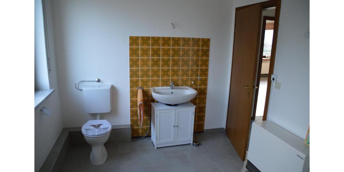 Etagenwohnung Preußisch Oldendorf - 3 Zimmer, 86 m&sup2;, 500&euro; | Angebot:24787903