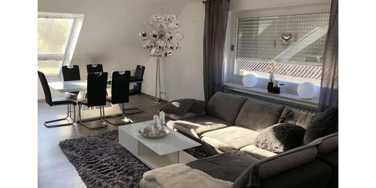 Dachgeschoßwohnung Hiddenhausen - 2 Zimmer, 82 m&sup2;, 650&euro; | Angebot:24954474