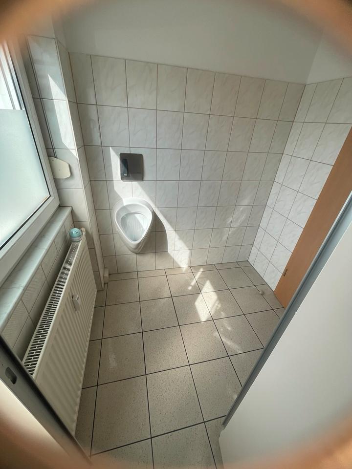 BüroHallenfläche zu Vermieten