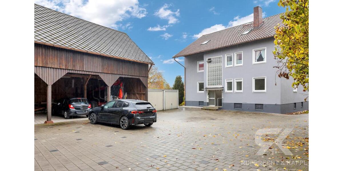 Renovierte große 4-Zimmer Erdgeschosswohnung mit Balkon, Garage und Garten in Neunkirchen 4 zimmer