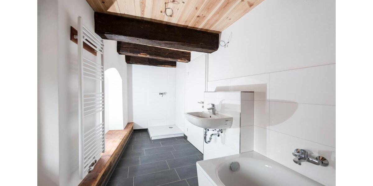 Etagenwohnung Güstrow - 4 Zimmer, 117 m&sup2;, 1.050&euro; | Angebot:25781150