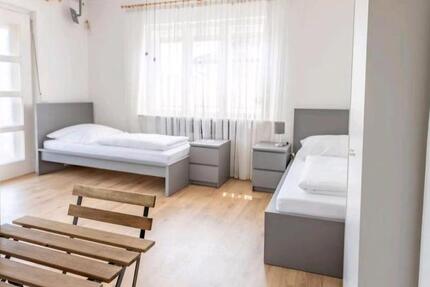 Wohnheim möblierte Studenten WG Zimmer nahe Campus, Zentral 4 zimmer