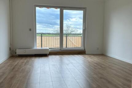 attraktive 3-Raum-Wohnung mit Balkon, Einbauküche und eigenem Gar 3 zimmer