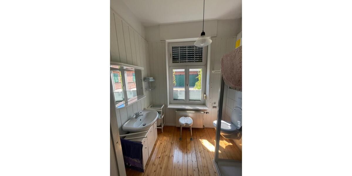 Hochparterre Zerbst (Anhalt) - 2 Zimmer, 63 m&sup2;, 335&euro; | Angebot:26049075