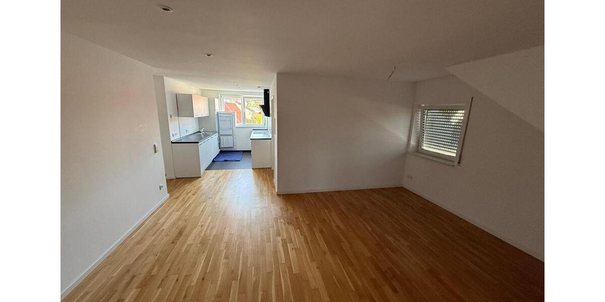Dachgeschoßwohnung Auenwald - 3 Zimmer, 70 m&sup2;, 950&euro; | Angebot:24787211