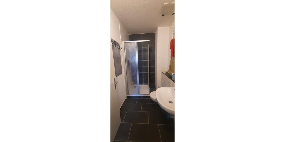 Etagenwohnung Leuna - 3 Zimmer, 75 m&sup2;, 920&euro; | Angebot:24649616