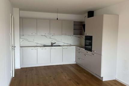 Wohnung Königs Wusterhausen - 3 Zimmer, 90 m&sup2;, 1.750&euro; | Angebot:24651038