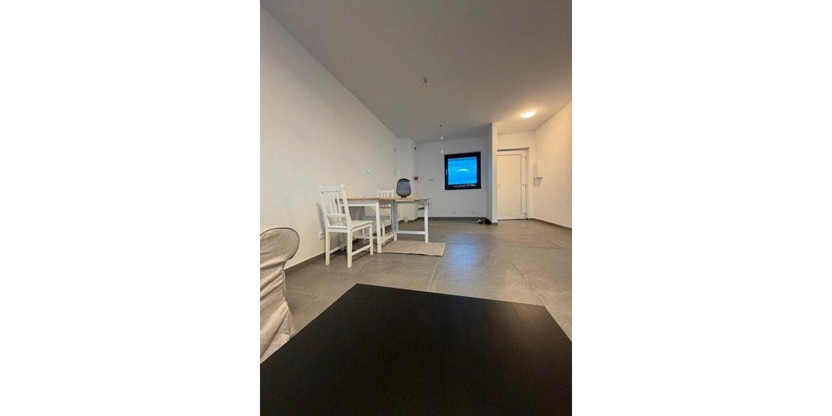 Etagenwohnung Wiesbaden Biebrich - 2 Zimmer, 65 m&sup2;, 1.300&euro; | Angebot:26547117
