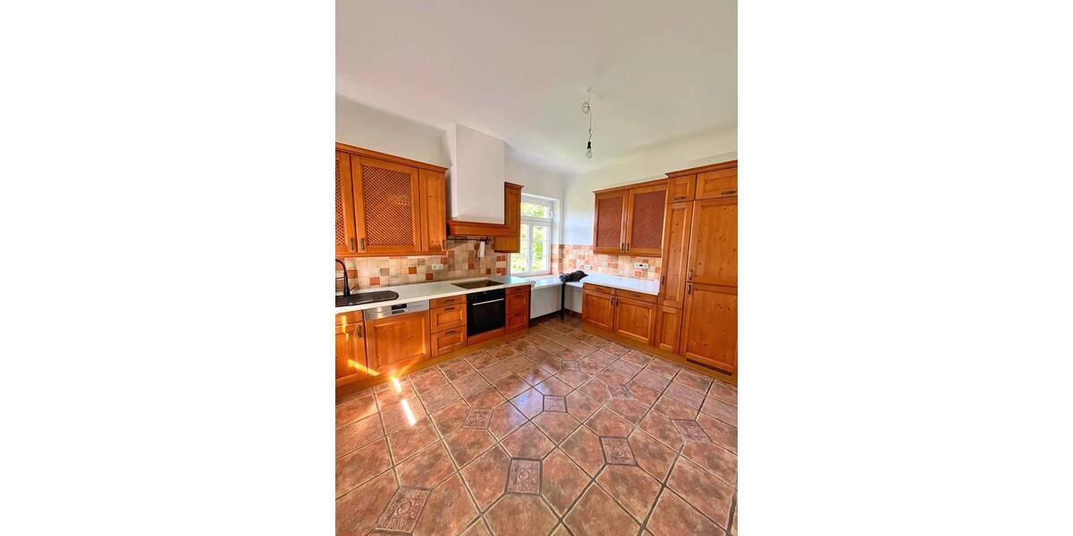 Etagenwohnung Hargesheim - 4 Zimmer, 123 m&sup2;, 1.350&euro; | Angebot:25980208