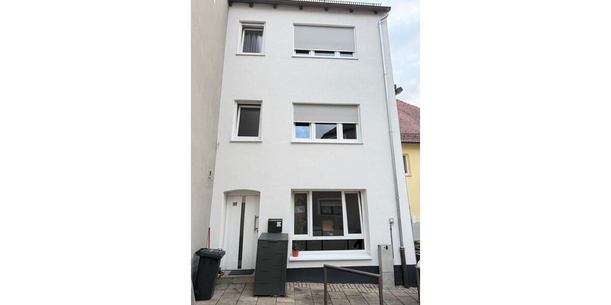 Stadthaus mit 4 Zimmer und 2 Bäder zimmer