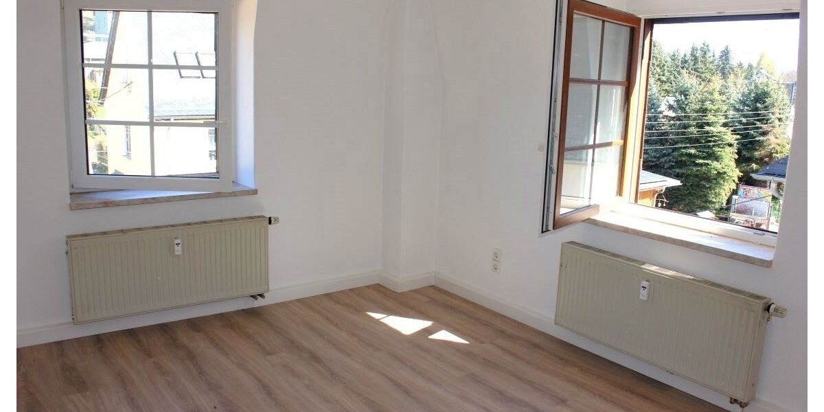 Neu sanierte 2-Raum Dachgeschoss-Wohnung in ruhiger Lage von Markersorf - Dachgeschoßwohnung Claußnitz Markersdorf | Angebot:19417097