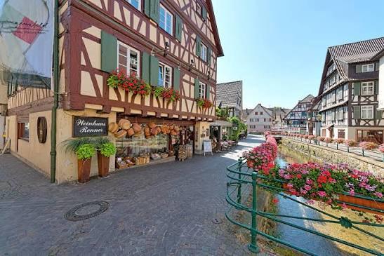 Etagenwohnung Oberkirch - 5 Zimmer, 122 m&sup2;, 1.050&euro; | Angebot:24944992