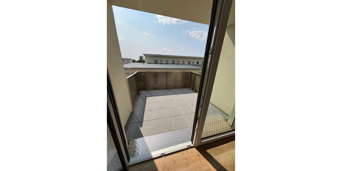 Dachgeschoßwohnung Landau an der Isar - 1.5 Zimmer, 55 m&sup2;, 715&euro; | Angebot:26067004