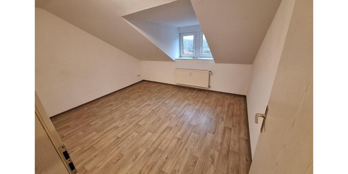 Etagenwohnung Kahla - 3 Zimmer, 72 m&sup2;, 500&euro; | Angebot:24979858