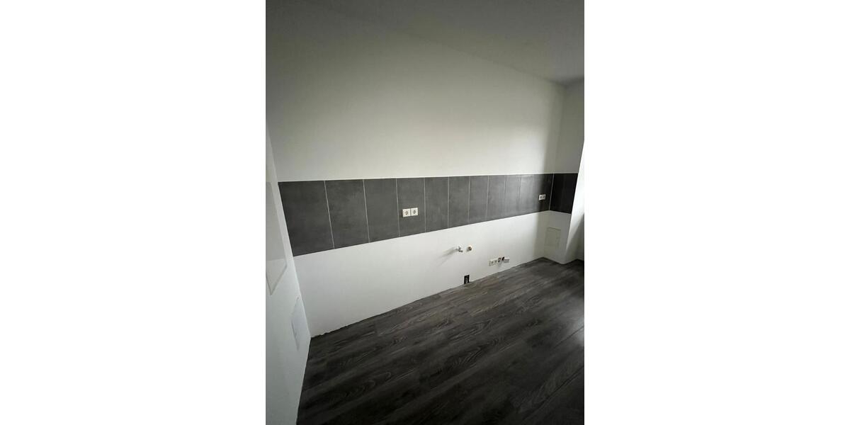 Etagenwohnung Burg - 5 Zimmer, 115 m&sup2;, 720&euro; | Angebot:23580596