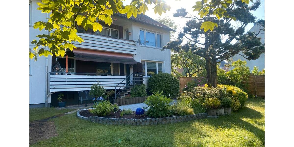 Erdgeschoßwohnung Bielefeld Brackwede - 4 Zimmer, 93 m&sup2;, 1.050&euro; | Angebot:26446380