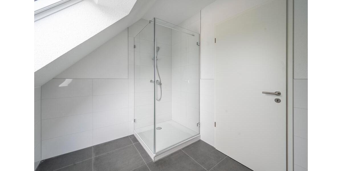 Etagenwohnung Geilenkirchen - 3 Zimmer, 110 m&sup2;, 1.100&euro; | Angebot:26338405