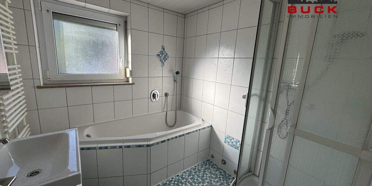 Etagenwohnung Mühlhausen - 4 Zimmer, 97 m&sup2;, 750&euro; | Angebot:23967360