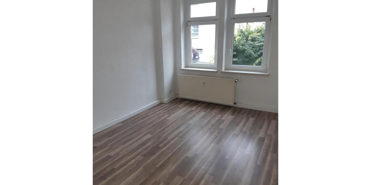 Erdgeschoßwohnung Werdau - 4 Zimmer, 91 m&sup2;, 460&euro; | Angebot:24697998