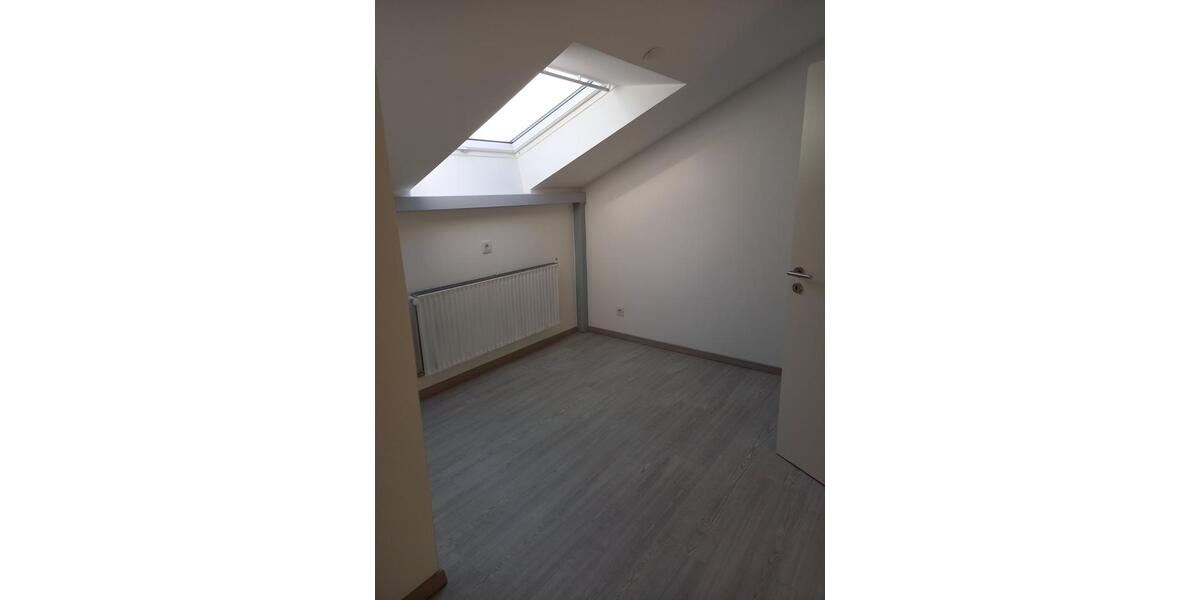 Dachgeschoßwohnung Gütersloh Isselhorst - 3 Zimmer, 73 m&sup2;, 800&euro; | Angebot:25638833