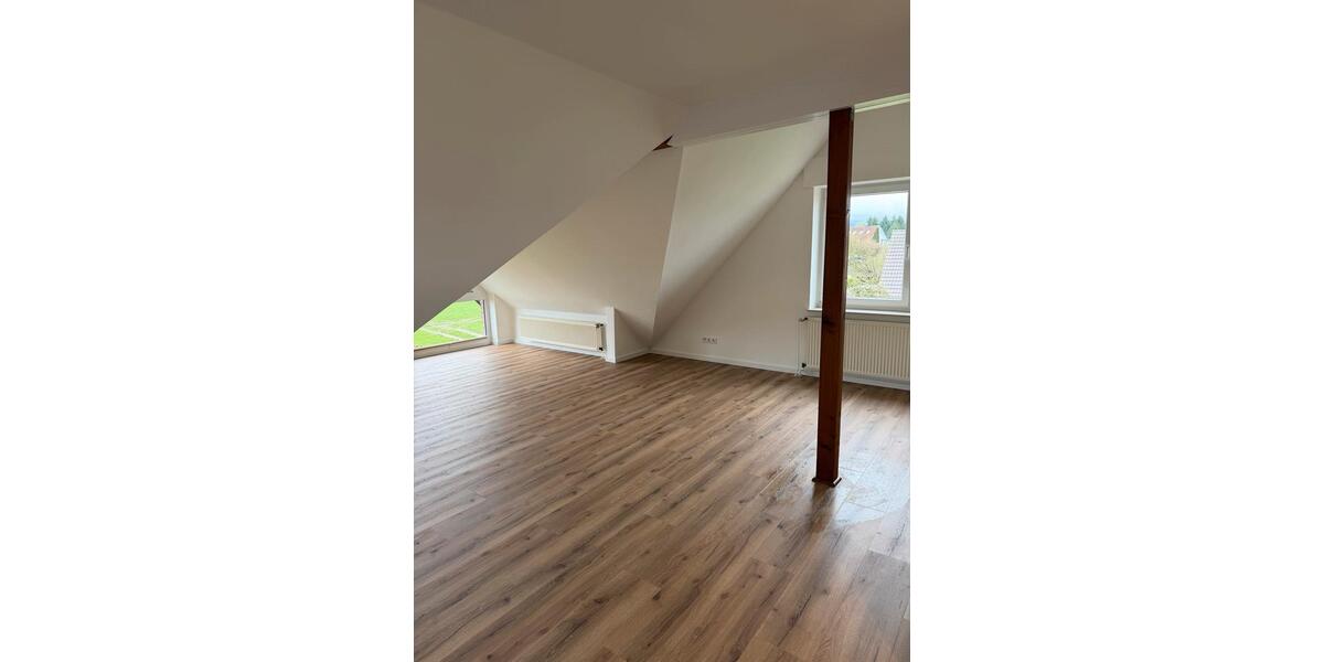 Dachgeschoßwohnung Oerlinghausen - 3 Zimmer, 59 m&sup2;, 500&euro; | Angebot:25874660