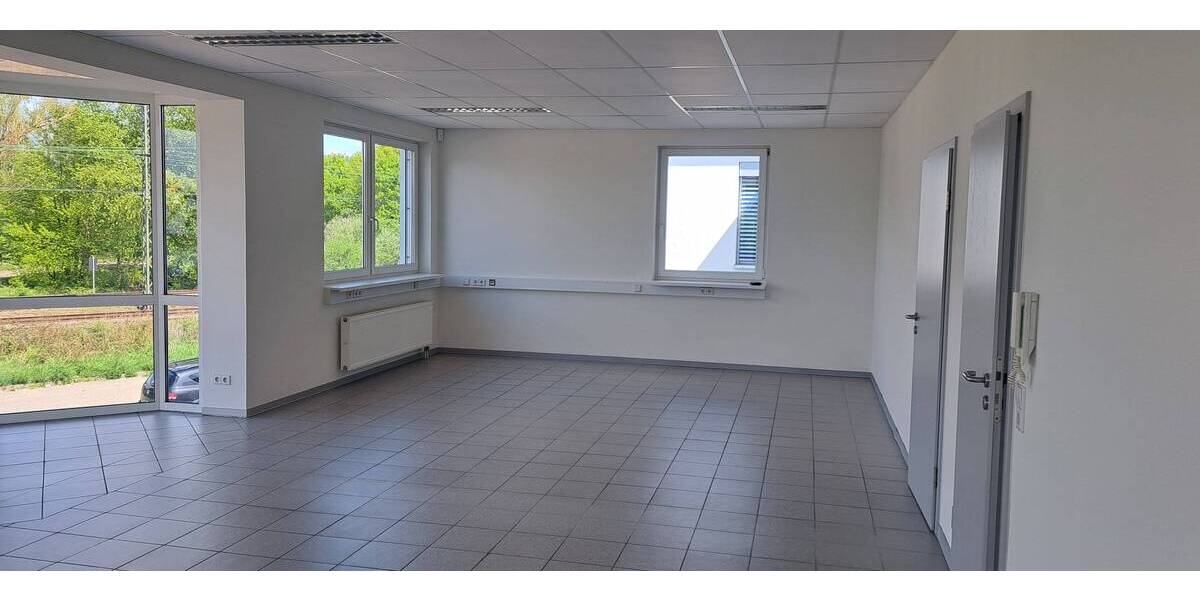 Gewerbeobjekt Kehl Kork - 6 Zimmer, 239 m&sup2;, 2.650&euro; | Angebot:25664426