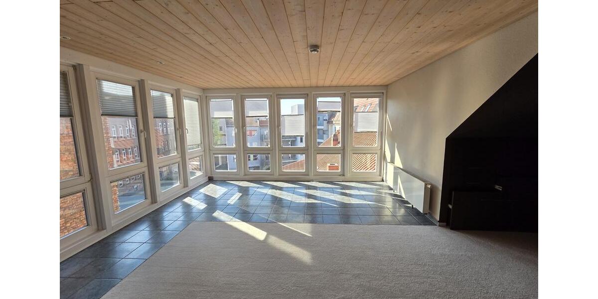 Dachgeschoßwohnung Erfurt - 2 Zimmer, 128 m&sup2;, 1.200&euro; | Angebot:26492734