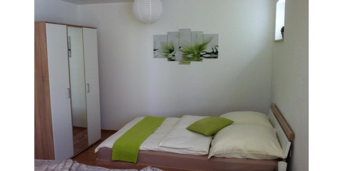Wohnen auf Zeit Dettingen an der Erms - 1 Zimmer, 48 m&sup2;, 48&euro; | Angebot:23580523