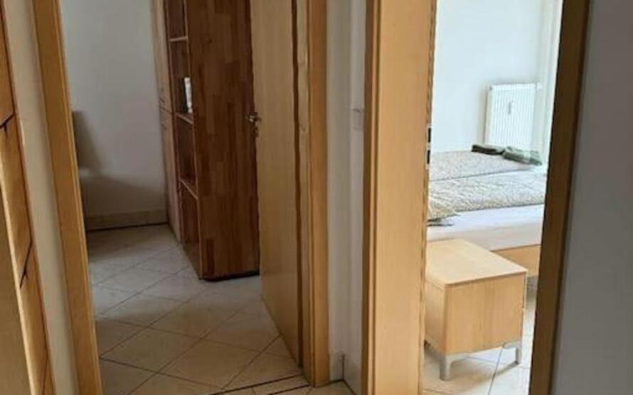 3-Zimmerwohnung mit TV, Wlan,DuscheWc, Küche, Waschmaschine, Parkplatz und Balkon