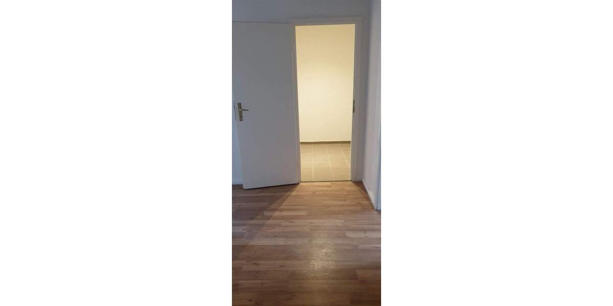 Etagenwohnung Neubrandenburg Oststadt - 2 Zimmer, 46 m&sup2;, 248&euro; | Angebot:24312065